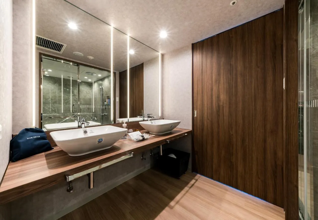 Daiwa Roynet Hotel Hakata Reisen Premier - Former Daiwa Roynet Hotel Hakata Reisen Fukuoka